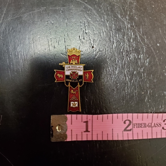 Kentucky fire fighter and free mason cross pin - Picture 4 of 4